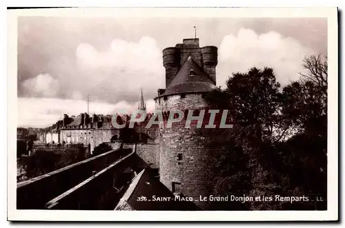 Ansichtskarte AK Saint Malo Le Grand Donjon et les Remparts