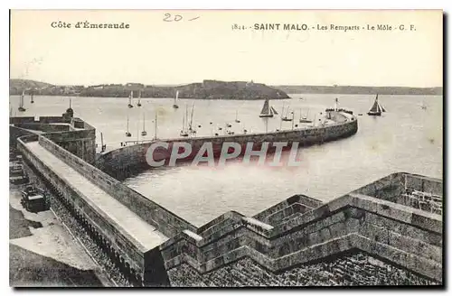 Cartes postales Cote d'Emeraude Saint Malo Les Remparts Le Mole