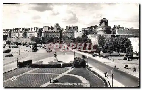 Ansichtskarte AK Saint Malo Cite Corsaire le chateau et le nouvelles Constructions