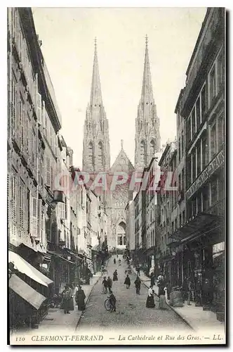 Cartes postales Clermont Ferrand la cathedrale et rue des Gras