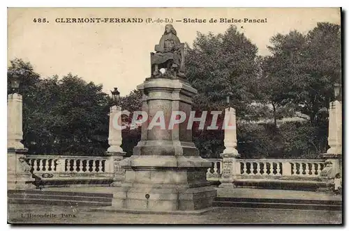 Ansichtskarte AK Clermont Ferrand P de D statue de Blaise pascal