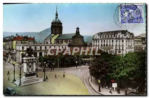 Ansichtskarte AK Clermont Ferrand P de D place de Jaude Statue de Vercingetorix