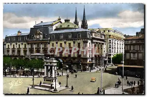 Cartes postales L'Auvergne Clermont Ferrand Place de Jaude Monument Vercingetorix