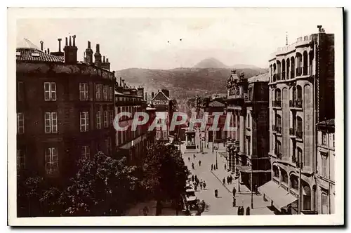 Ansichtskarte AK Clermont Ferrand Boulevard Desaix le Theatre la rue Blatin et le Puy de Dome