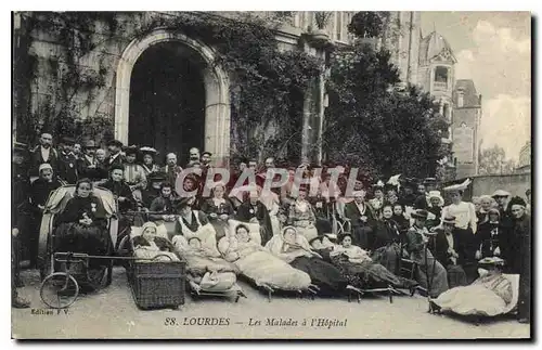 Cartes postales Lourdes Les Malades a l'Hopital