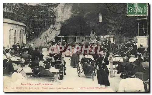 Cartes postales Les Hautes Pyrenees La Grotte de Lourdes