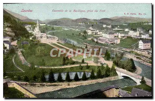 Cartes postales Lourdes Ensemble de la Basilique prise du Fort