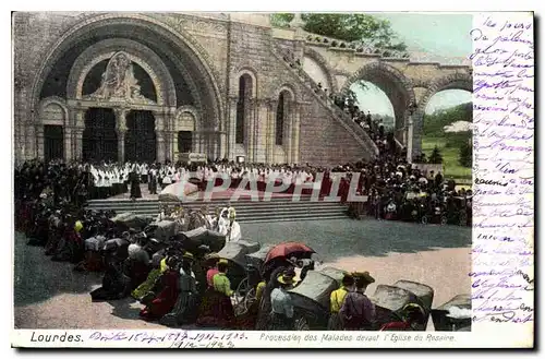 Ansichtskarte AK Lourdes Procession des Malades devant l'Eglise du Rosaire