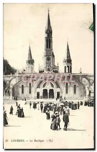 Cartes postales Lourdes La Basilique