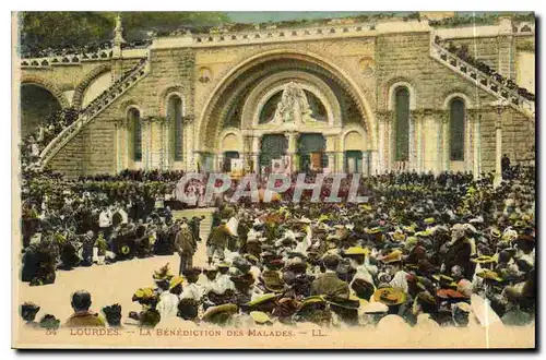 Cartes postales Lourdes La Benediction des Malades