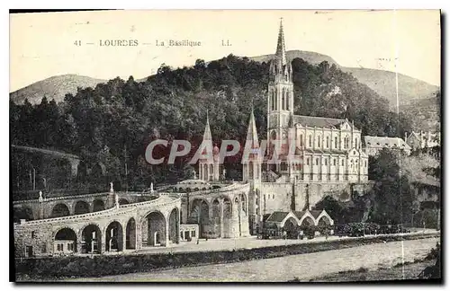 Cartes postales Lourdes La Basilique