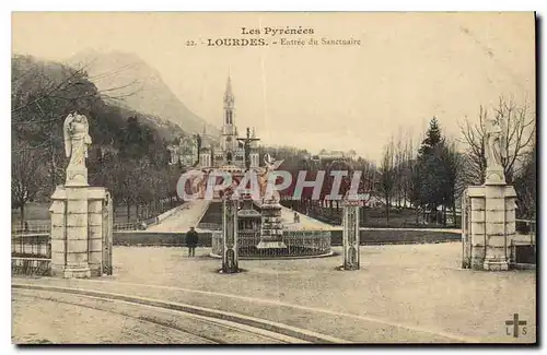 Ansichtskarte AK Les Pyrenees Lourdes Entree du Sanctuaire