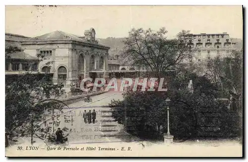 Cartes postales Lyon Gare de Perrache et Hotel Terminus