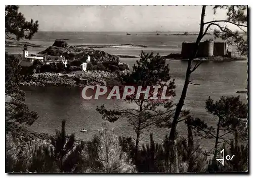 Ansichtskarte AK Bretagne Carantec vue de Pen an Lann vers le Phare de l'Ile Louet et la celebre chateau historiq