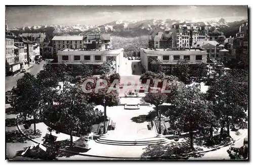 Cartes postales Pau B O la place clemenceau et la chaine des Pyrenees