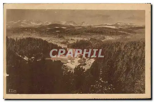 Cartes postales Font Romeu vue panoramique de l'Ermitage et la Chaine du Garlitte