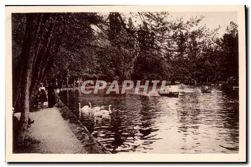 Ansichtskarte AK Beaune Cote d'Or Parc de la Bouzaire le lac et la plage