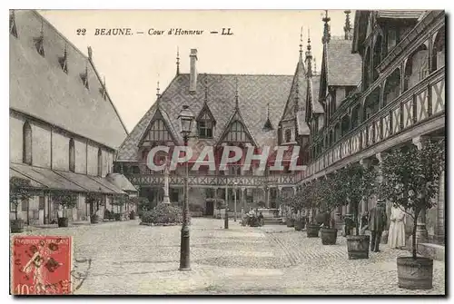 Cartes postales Beaune cour d'Honneur