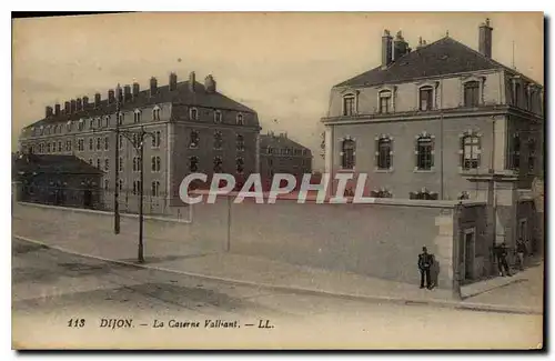 Ansichtskarte AK Dijon La Caserne Valliant Militaria