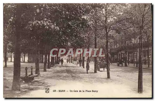 Cartes postales Dijon Un coin de la Place Darcy