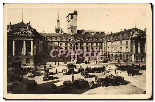 Cartes postales Dijon Cote d'Or Ancien Palais des Ducs de Bourgogne La place d'Armes