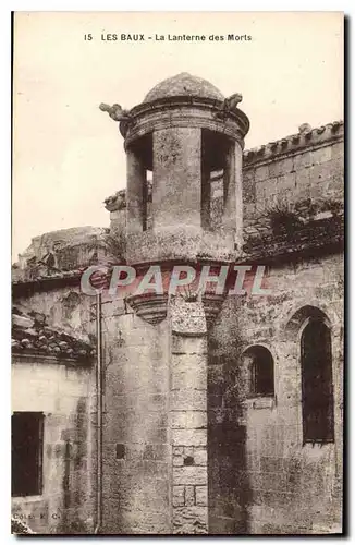 Cartes postales Les Baux La Lanterne des Morts