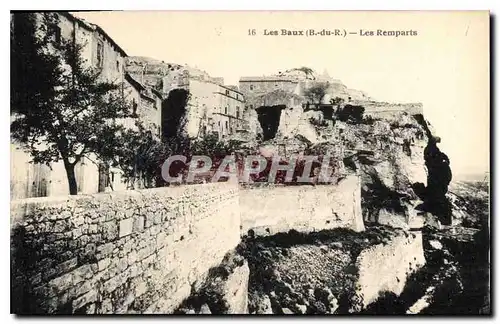 Ansichtskarte AK Les Baux B du R Les Remparts