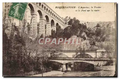 Ansichtskarte AK Roquefavour L'Aqueduc le Viaduc et le Pont sur la Route