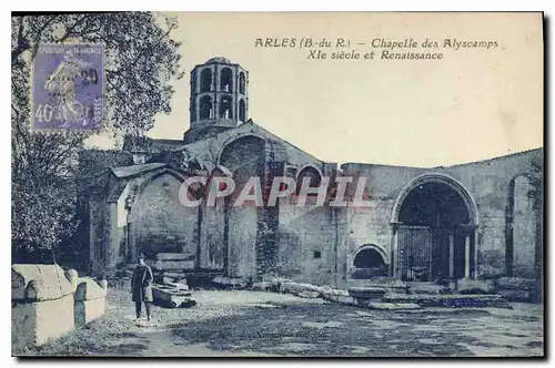 Cartes postales Arles (B et R) Chepelle des Alyscamps XIe siecle et Renaissance