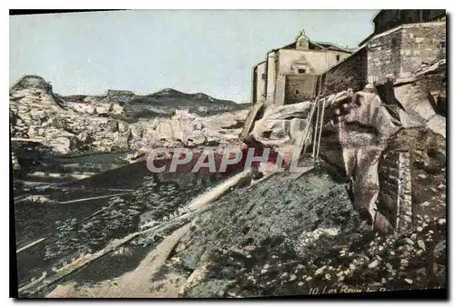 Cartes postales Les Baux Les Remparts et la vallee