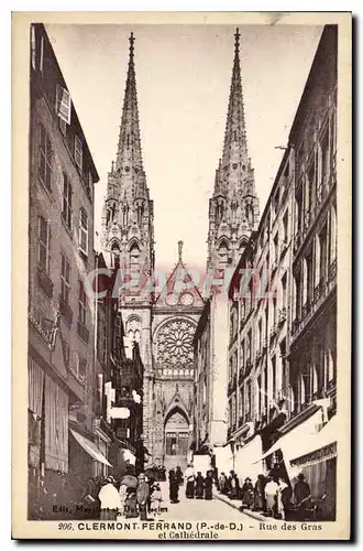 Cartes postales Clermont Ferrand P de D Rue des Gras et Cathedrale