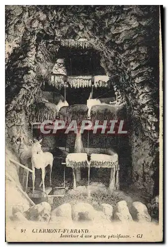 Ansichtskarte AK Clermont Ferrand Interieur d'une grotte petrifiante