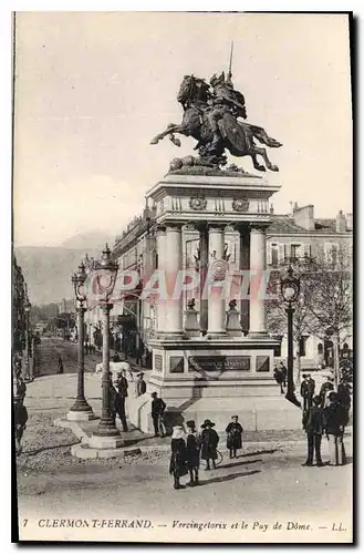 Cartes postales Clermont Ferrand Vercingetorix et le Puy de Dome