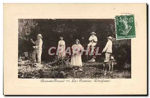 Cartes postales Clermont Ferrand La Fontaine Petrifiante