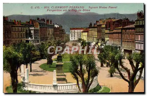 Cartes postales Clermont Ferrand Square Blaise Pascal Perspective sur le Puy de Dome