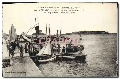 Cartes postales Cote d'Emeraude Emerald Coast Dinard La Cale Au loin Saint Malo Bateau