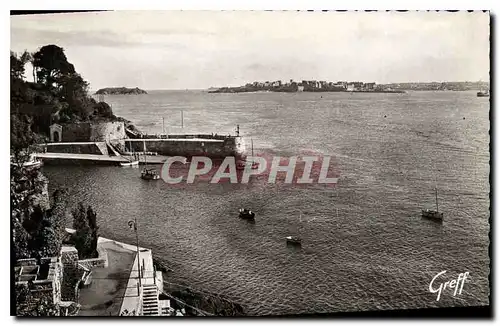 Cartes postales En Bretagne Cote d'Emeraude Dinard La promenade au Clair de Lune et l'embarcadere des vedetes ve