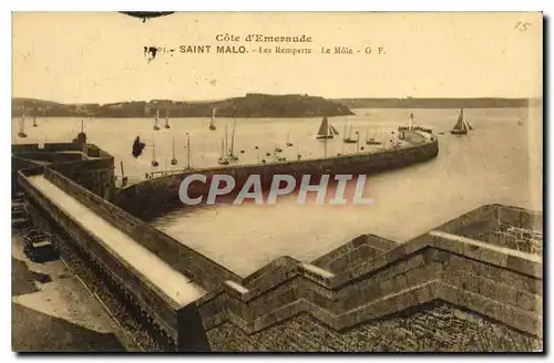 Cartes postales Cote d'Emeraude Saint Malo Saint Malo Les remparts Le Mole