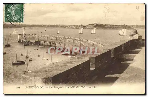 Cartes postales Saint Malo Les Remparts et le Mole des Noirs