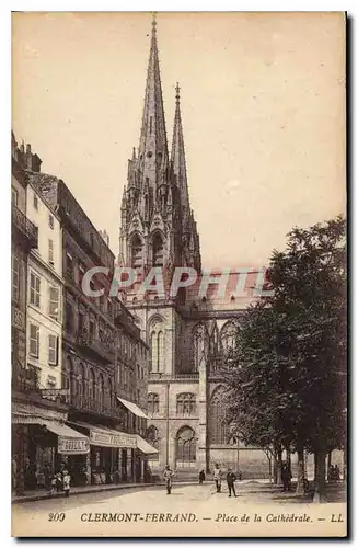 Cartes postales Clermont Ferrand Place de la Cathedrale