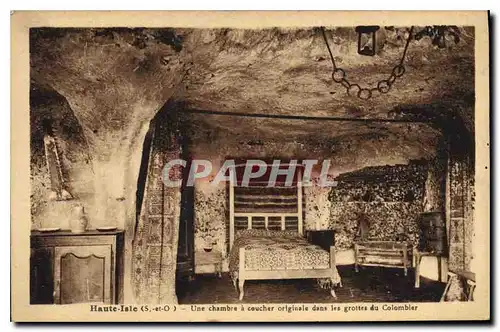 Ansichtskarte AK Haute Isle S et O Une chambre a coucher originale dans les grottes du Colombier