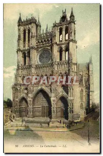 Cartes postales Amiens La Cathedrale