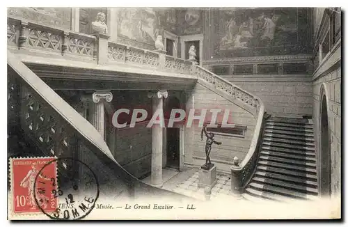 Ansichtskarte AK Amiens le Musee le grand Escalier