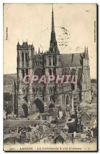 Cartes postales Amiens la cathedrale a vol d'Oiseau