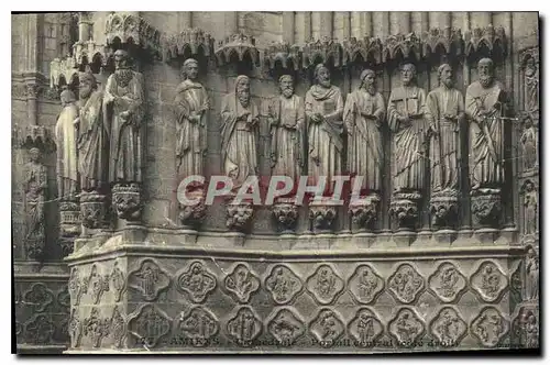 Cartes postales Amiens cathedrale portail central cote droit