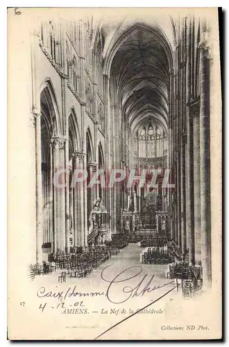 Cartes postales Amiens La Nef de la Cathedrale