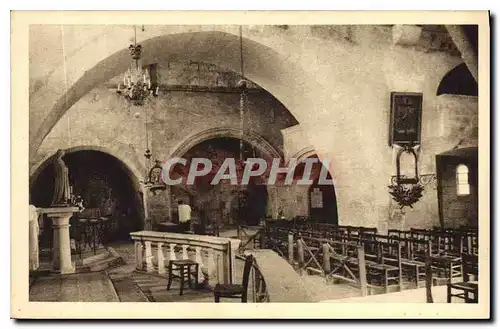 Cartes postales Les Baux Interieur de l'Eglise ST Vincent contenant des vestiges des X XII XIV et XVIsiecle