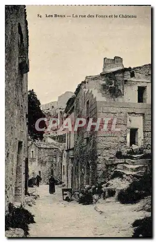 Cartes postales Les Baux La rue des Fours et le Chateau