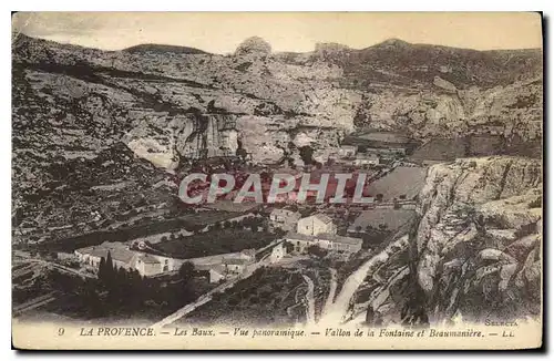 Cartes postales La Provence les Baux Vue Panoramique Vallon de la Fontaine et Beaumaniere