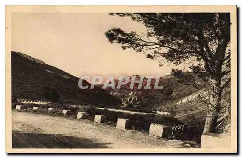 Cartes postales La Douce France Paysages et Pierres de Provence Route d'Avignon aux Baux